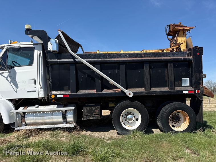 image for item HT9430 2005 Sterling L-Line dump truck
