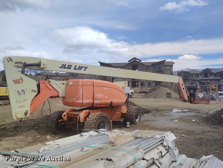 image for item IH9483 2007 JLG 800A boom lift