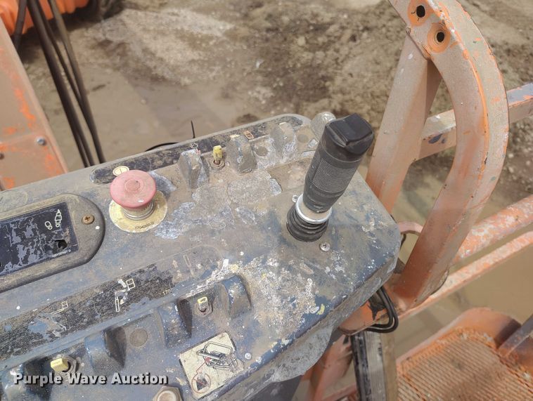 image for item IH9483 2007 JLG 800A boom lift