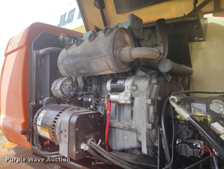 image for item IH9483 2007 JLG 800A boom lift