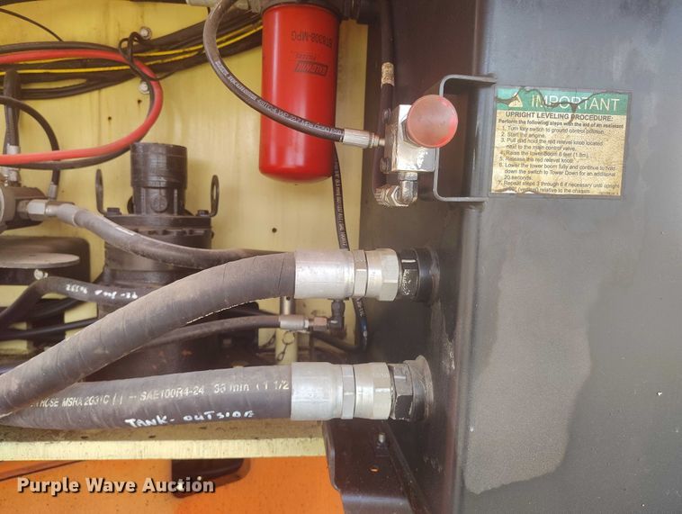 image for item IH9483 2007 JLG 800A boom lift