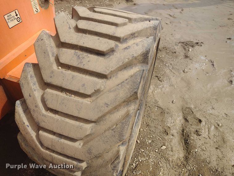 image for item IH9483 2007 JLG 800A boom lift