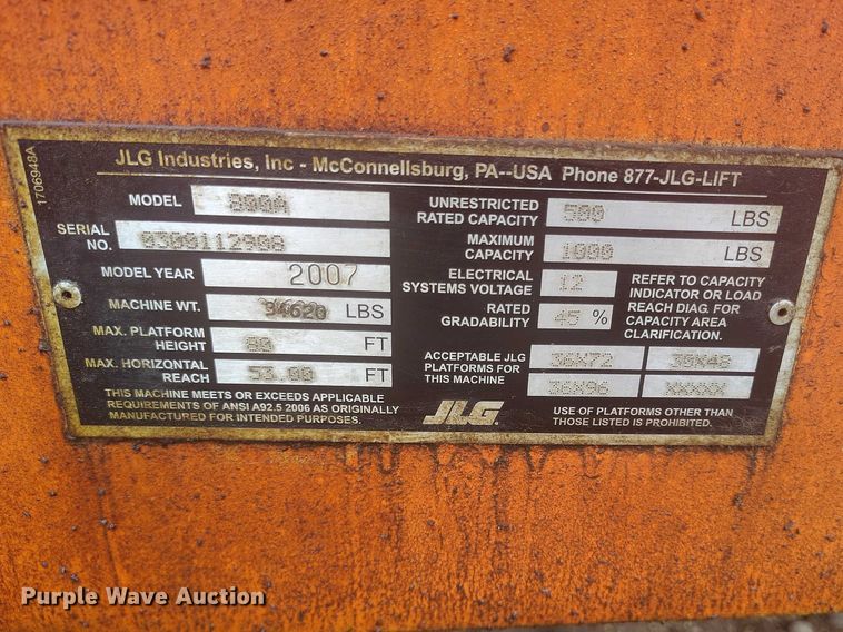 image for item IH9483 2007 JLG 800A boom lift