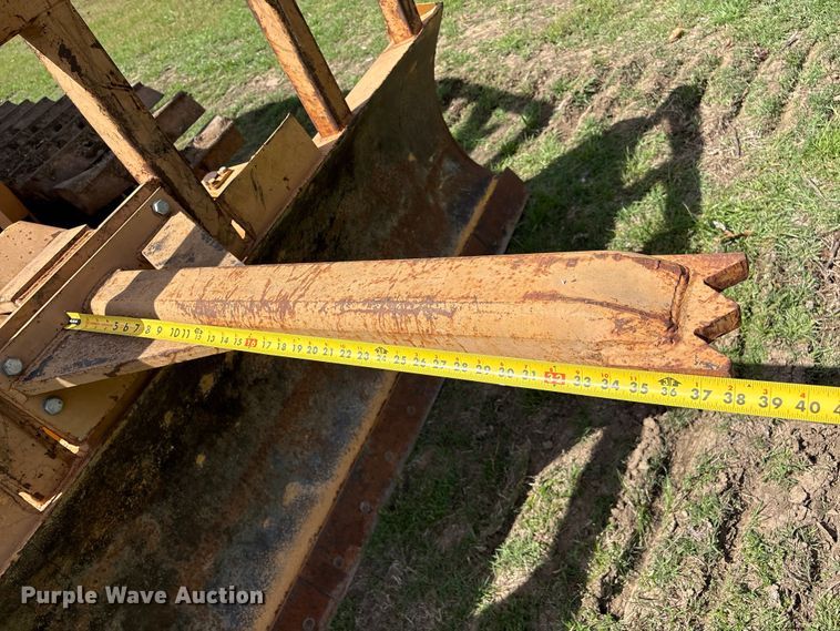 image for item NK9041 Komatsu D31P-18 dozer