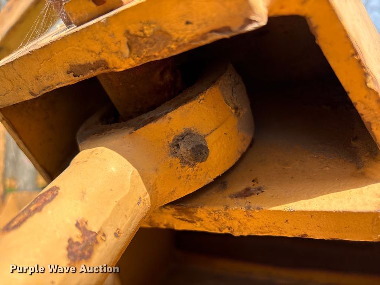 image for item NK9041 Komatsu D31P-18 dozer