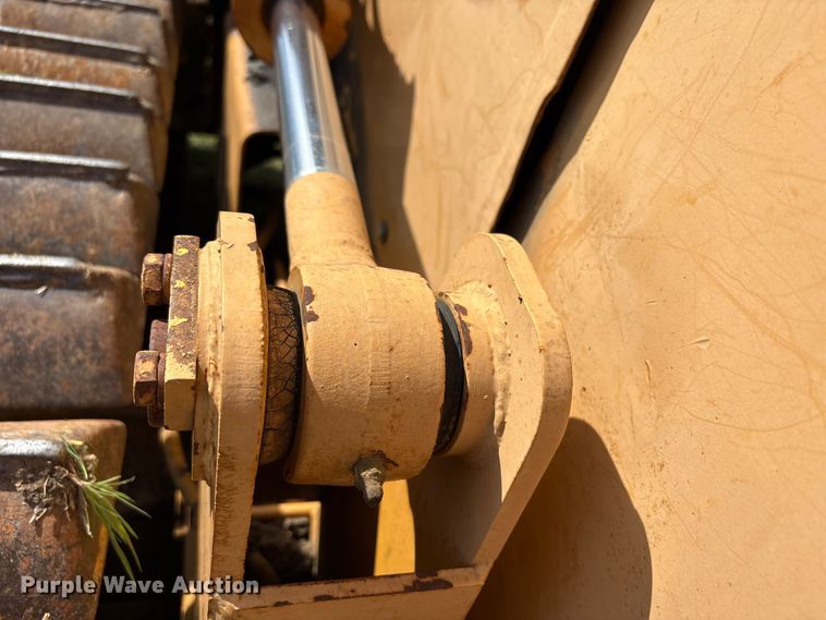 image for item NK9041 Komatsu D31P-18 dozer