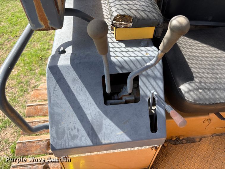 image for item NK9041 Komatsu D31P-18 dozer