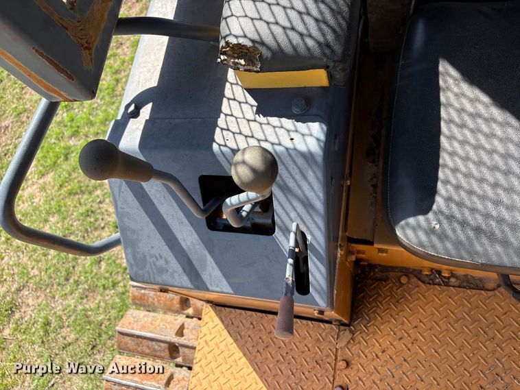 image for item NK9041 Komatsu D31P-18 dozer