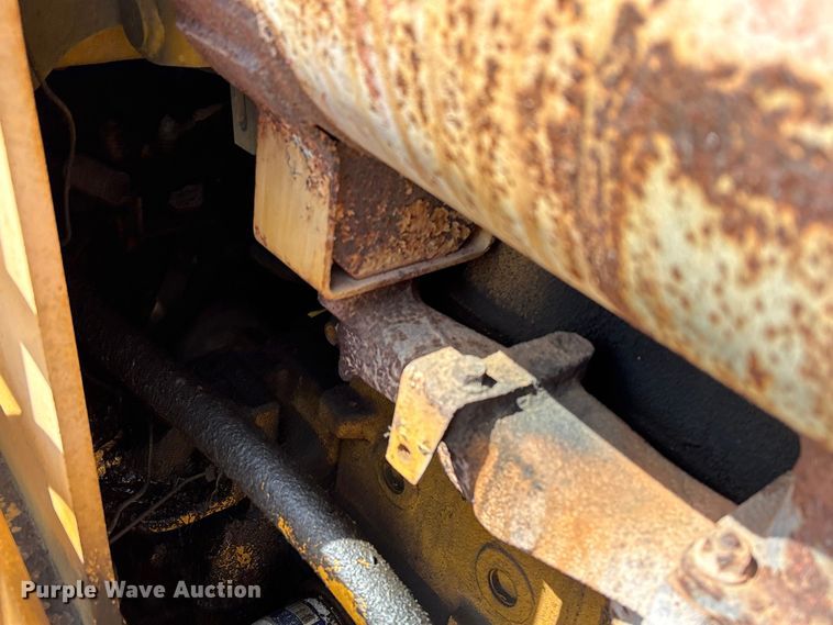 image for item NK9041 Komatsu D31P-18 dozer