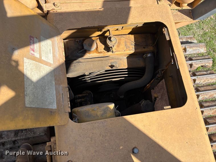image for item NK9041 Komatsu D31P-18 dozer