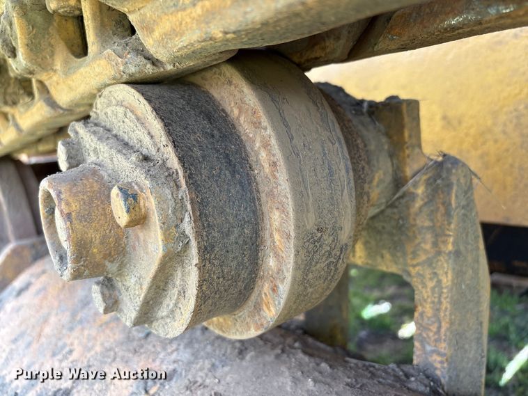 image for item NK9041 Komatsu D31P-18 dozer