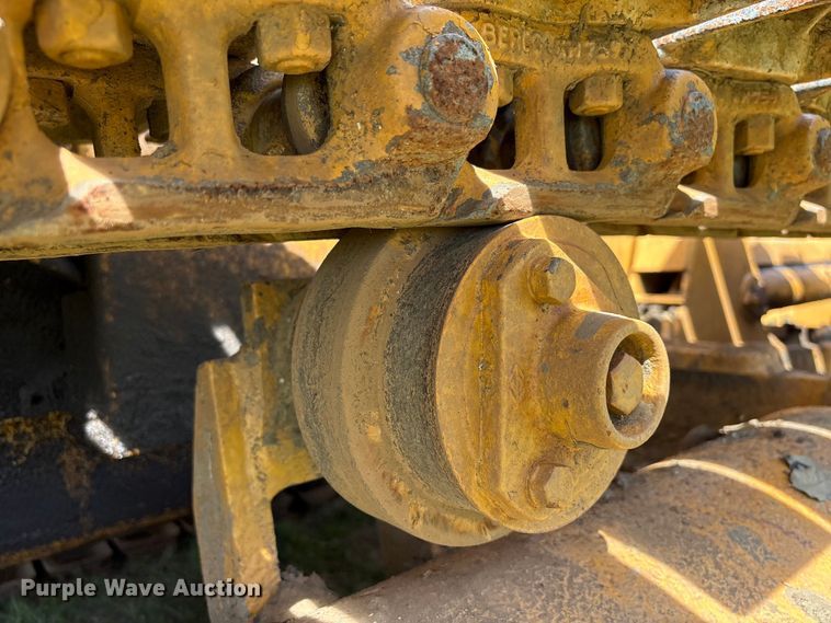 image for item NK9041 Komatsu D31P-18 dozer