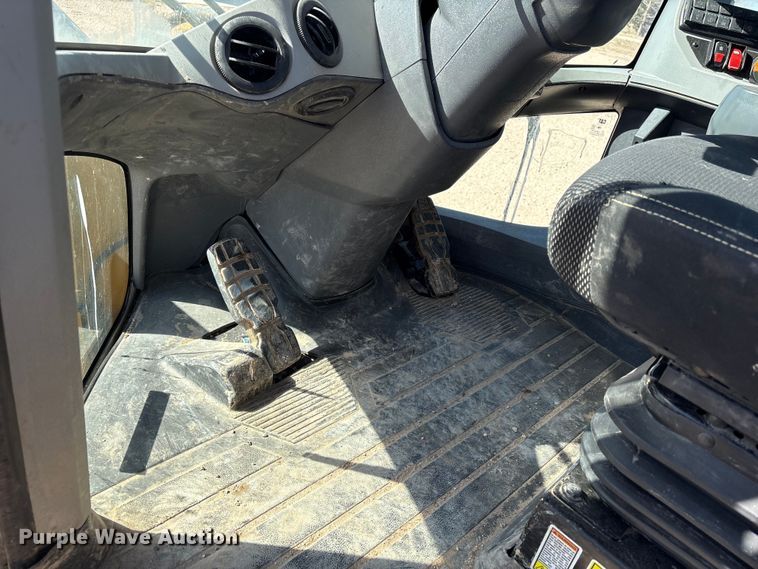 image for item NK9043 2023 Caterpillar 930M wheel loader