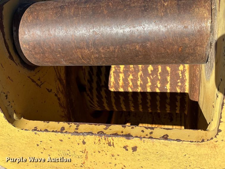 image for item NK9046 Paccar PA55-E00100E dozer winch