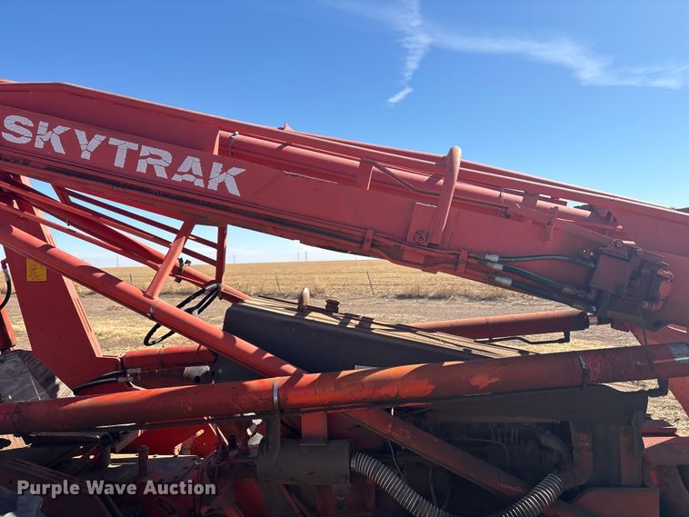 image for item NK9047 SkyTrak 4030 telehandler