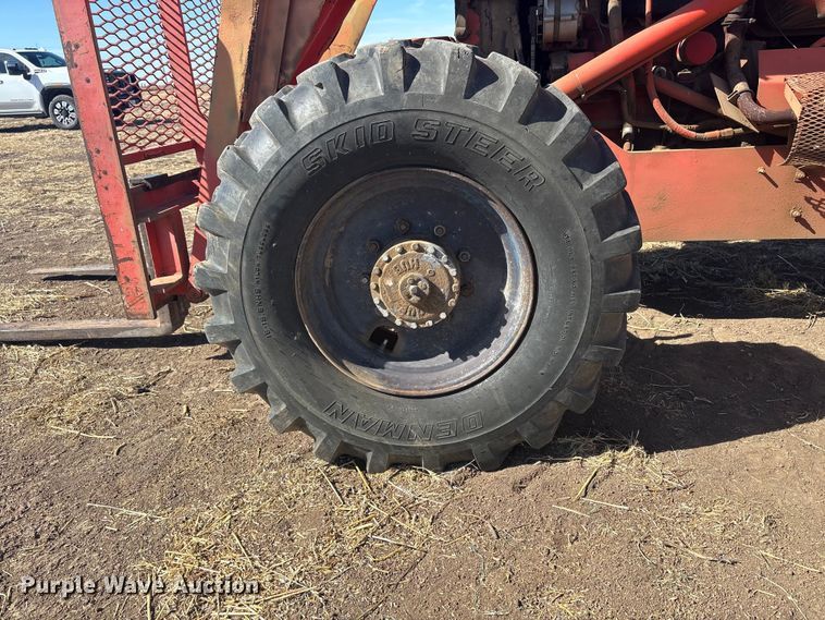 image for item NK9047 SkyTrak 4030 telehandler