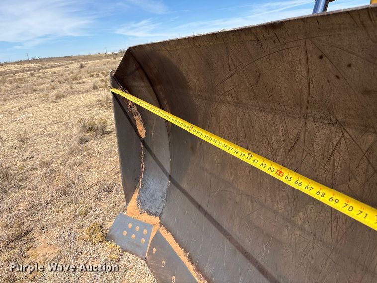 image for item NK9049 2005 Caterpillar D6R dozer