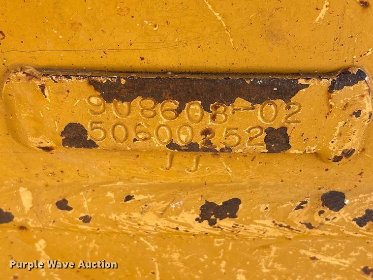image for item NK9049 2005 Caterpillar D6R dozer
