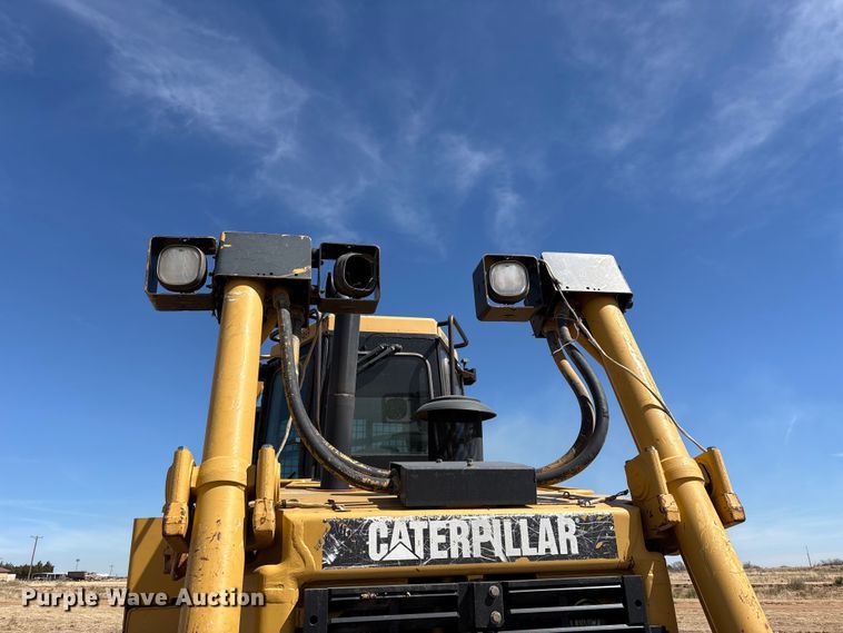 image for item NK9049 2005 Caterpillar D6R dozer