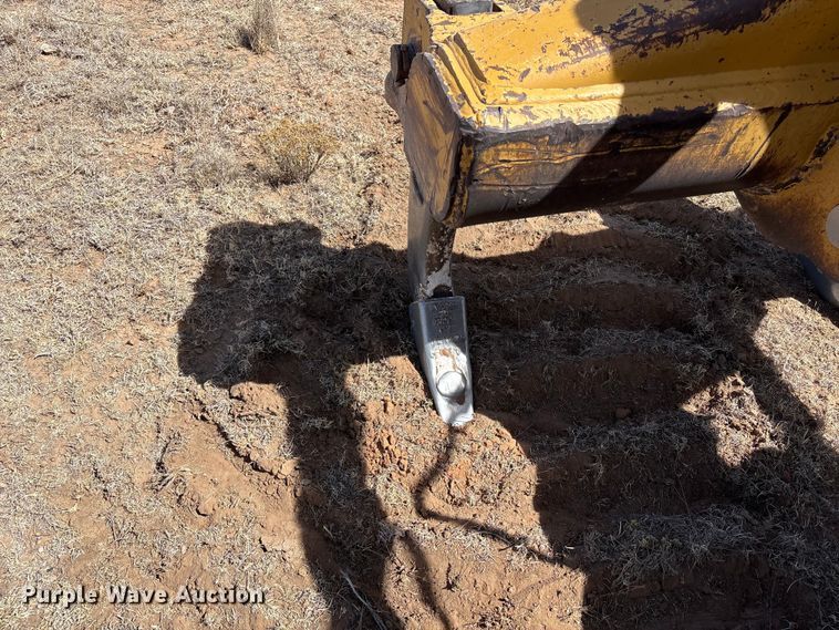 image for item NK9049 2005 Caterpillar D6R dozer