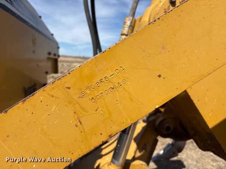 image for item NK9049 2005 Caterpillar D6R dozer