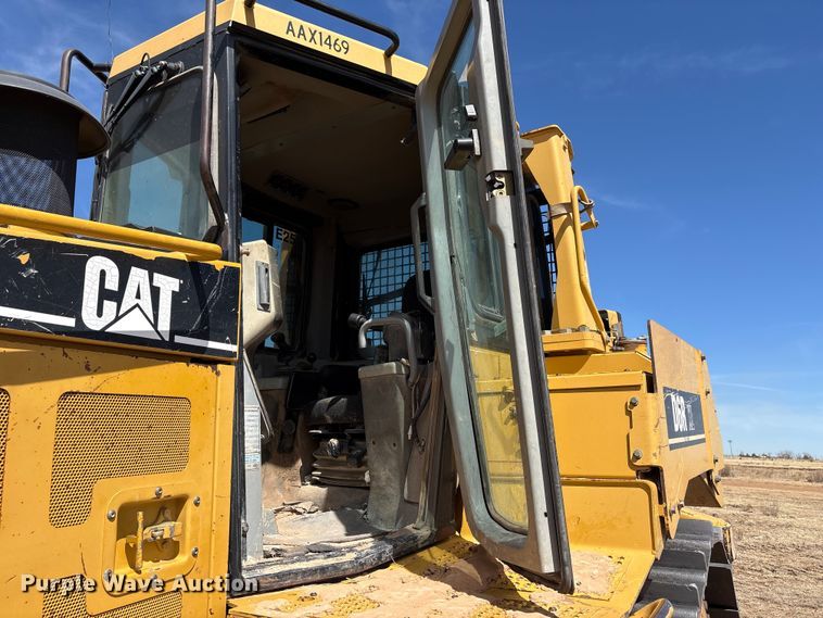 image for item NK9049 2005 Caterpillar D6R dozer