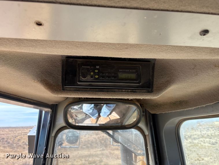 image for item NK9049 2005 Caterpillar D6R dozer