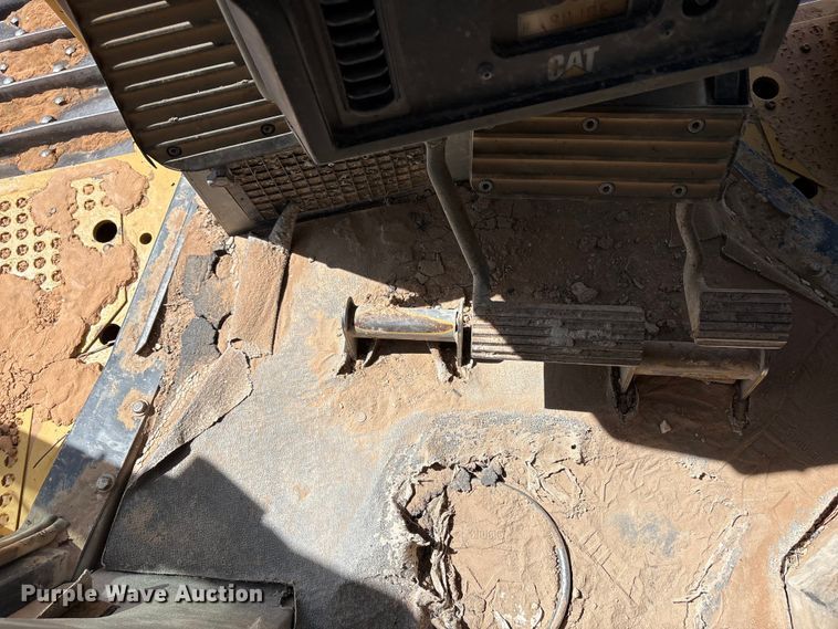 image for item NK9049 2005 Caterpillar D6R dozer