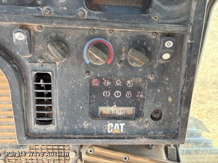 image for item NK9049 2005 Caterpillar D6R dozer