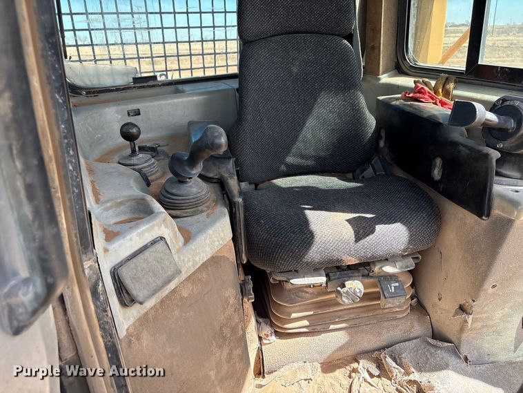 image for item NK9049 2005 Caterpillar D6R dozer