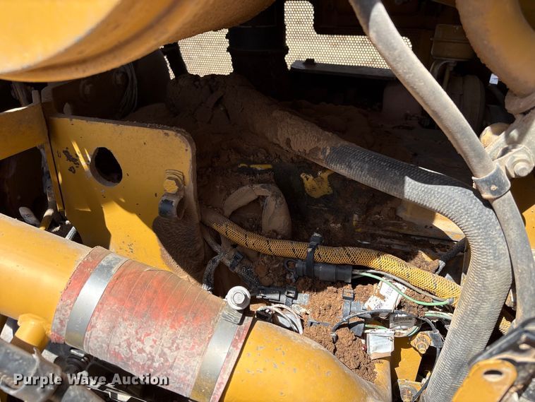 image for item NK9049 2005 Caterpillar D6R dozer