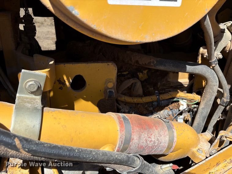 image for item NK9049 2005 Caterpillar D6R dozer