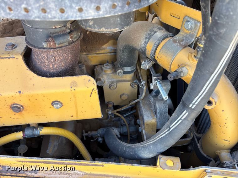 image for item NK9049 2005 Caterpillar D6R dozer