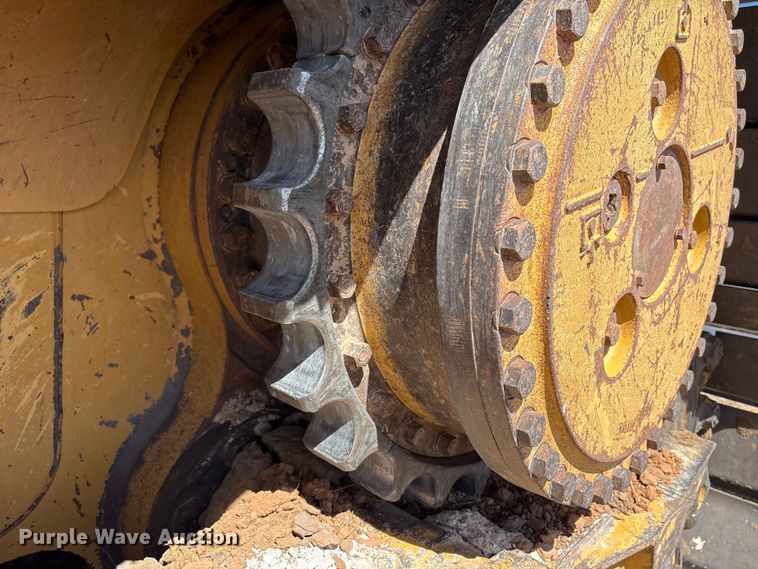 image for item NK9049 2005 Caterpillar D6R dozer