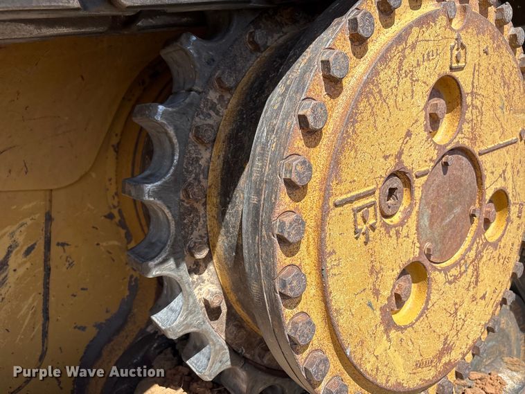 image for item NK9049 2005 Caterpillar D6R dozer