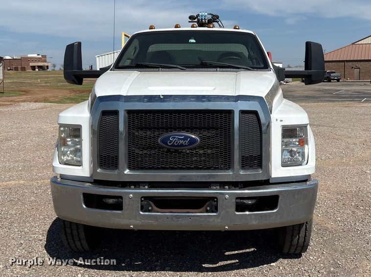 image for item NK9102 2017 Ford F750 Super Duty hydrovac truck