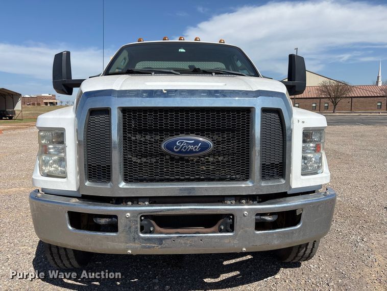 image for item NK9102 2017 Ford F750 Super Duty hydrovac truck