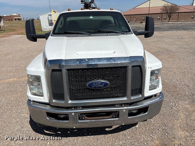 image for item NK9102 2017 Ford F750 Super Duty hydrovac truck