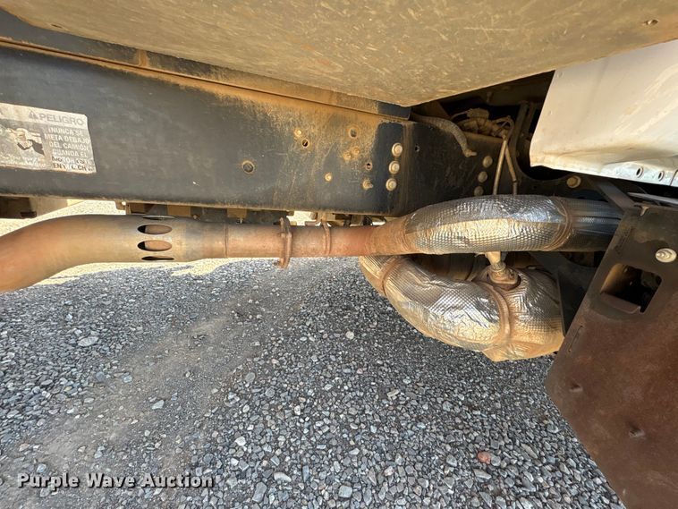 image for item NK9102 2017 Ford F750 Super Duty hydrovac truck