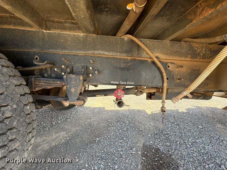 image for item NK9102 2017 Ford F750 Super Duty hydrovac truck