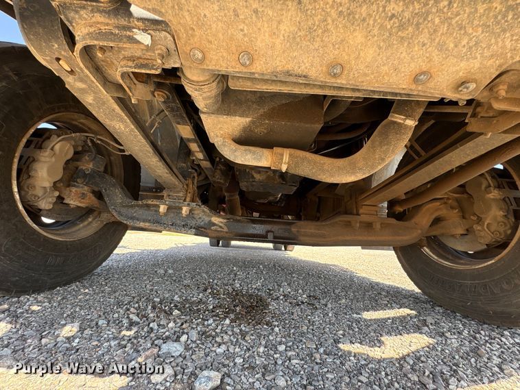 image for item NK9102 2017 Ford F750 Super Duty hydrovac truck