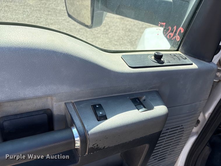 image for item NK9102 2017 Ford F750 Super Duty hydrovac truck