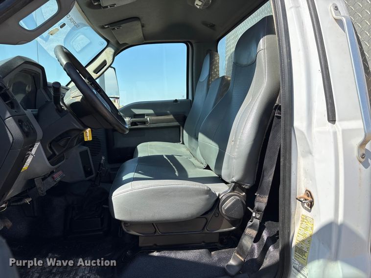 image for item NK9102 2017 Ford F750 Super Duty hydrovac truck