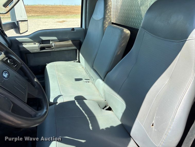 image for item NK9102 2017 Ford F750 Super Duty hydrovac truck