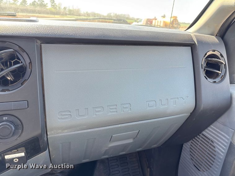 image for item NK9102 2017 Ford F750 Super Duty hydrovac truck