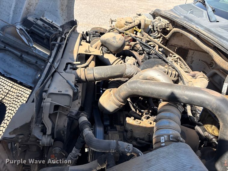 image for item NK9102 2017 Ford F750 Super Duty hydrovac truck