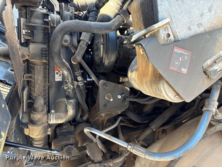 image for item NK9102 2017 Ford F750 Super Duty hydrovac truck