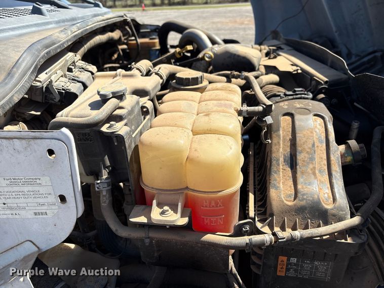 image for item NK9102 2017 Ford F750 Super Duty hydrovac truck