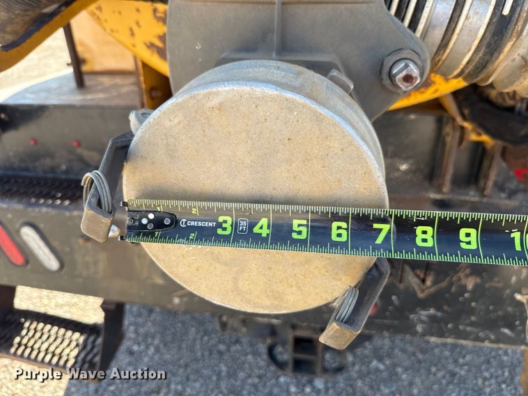 image for item NK9103 2017 Ford F750 Super Duty hydrovac truck