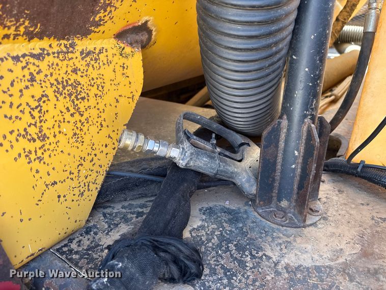 image for item NK9103 2017 Ford F750 Super Duty hydrovac truck